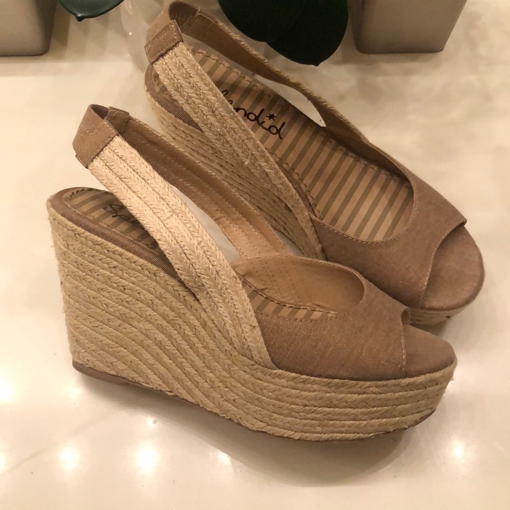 Splendid wedges
